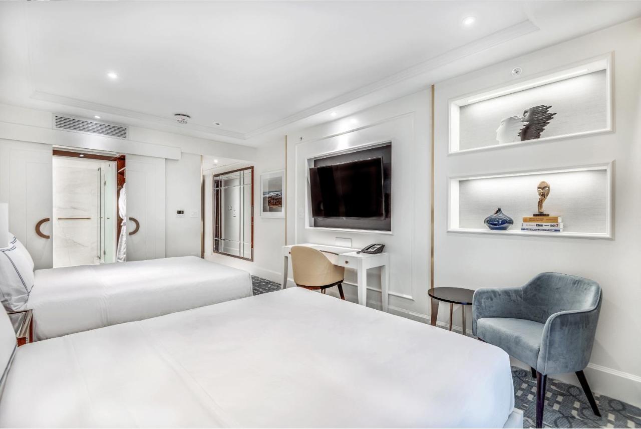 Azur Legacy Collection Hotel Vancouver Extérieur photo