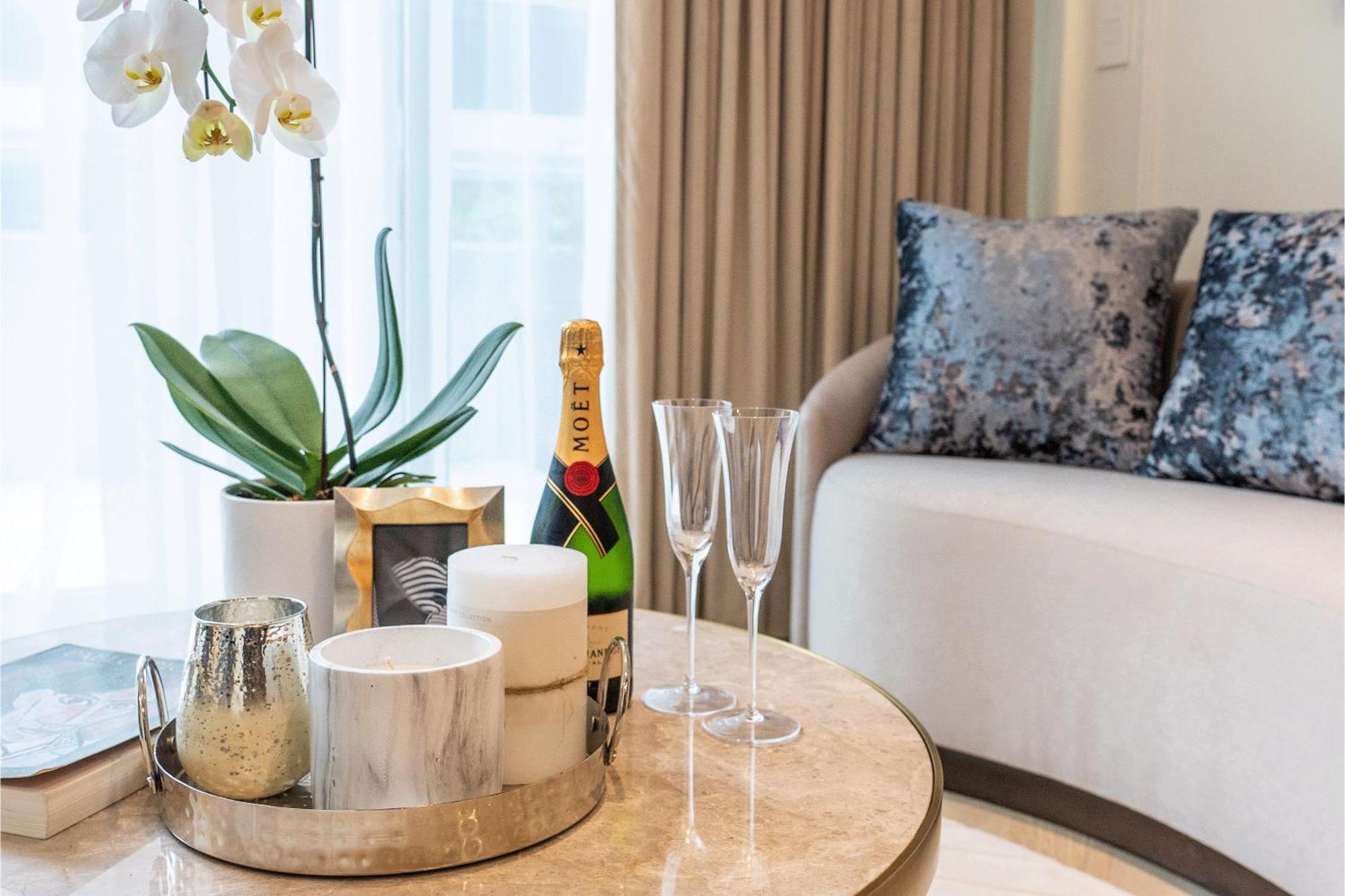 Azur Legacy Collection Hotel Vancouver Extérieur photo