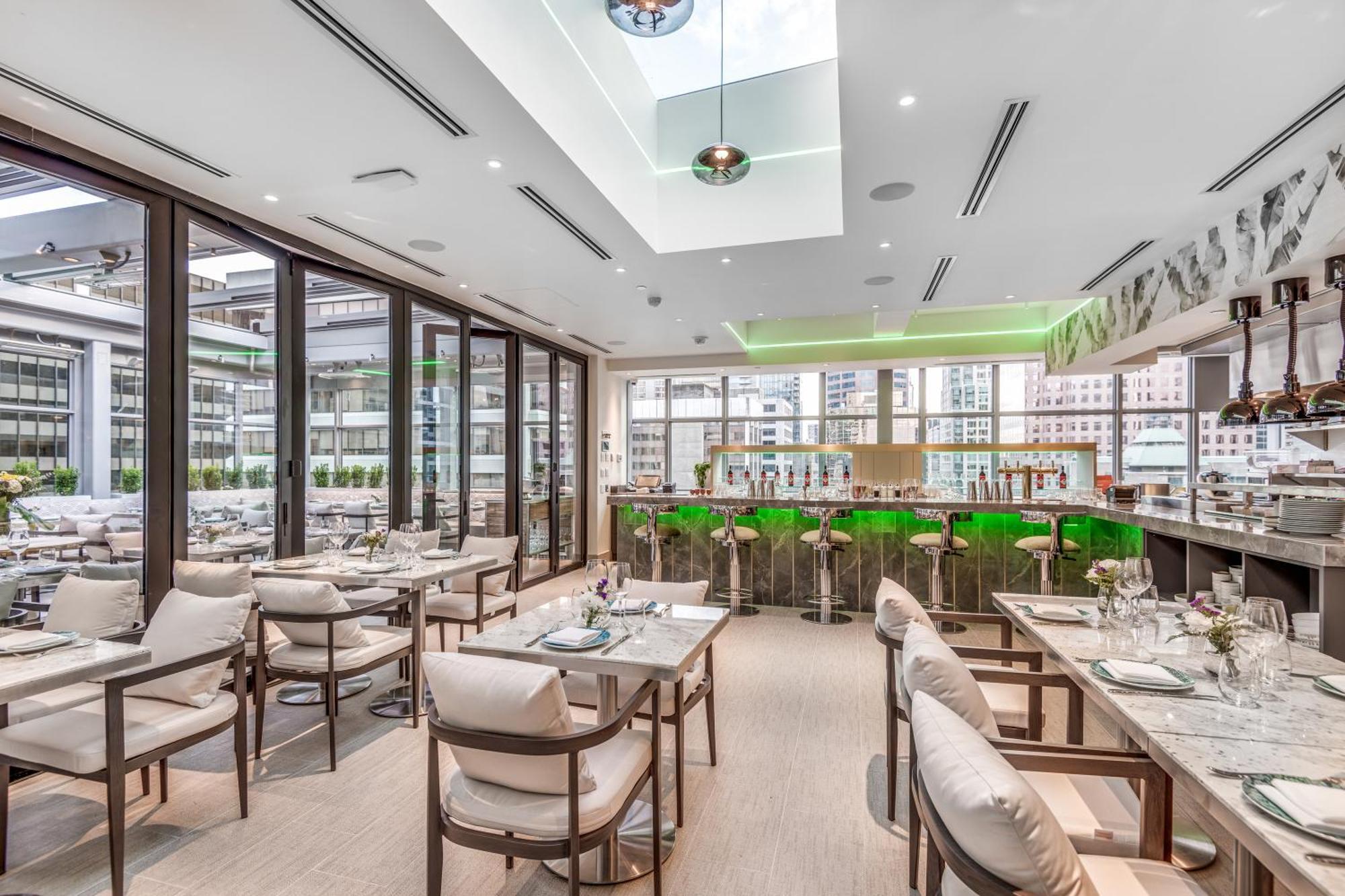 Azur Legacy Collection Hotel Vancouver Extérieur photo